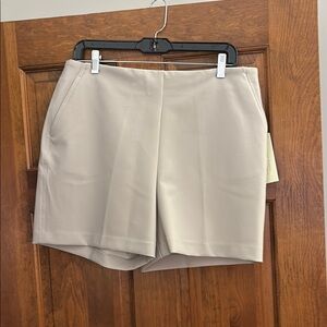 Women's Cream Shorts